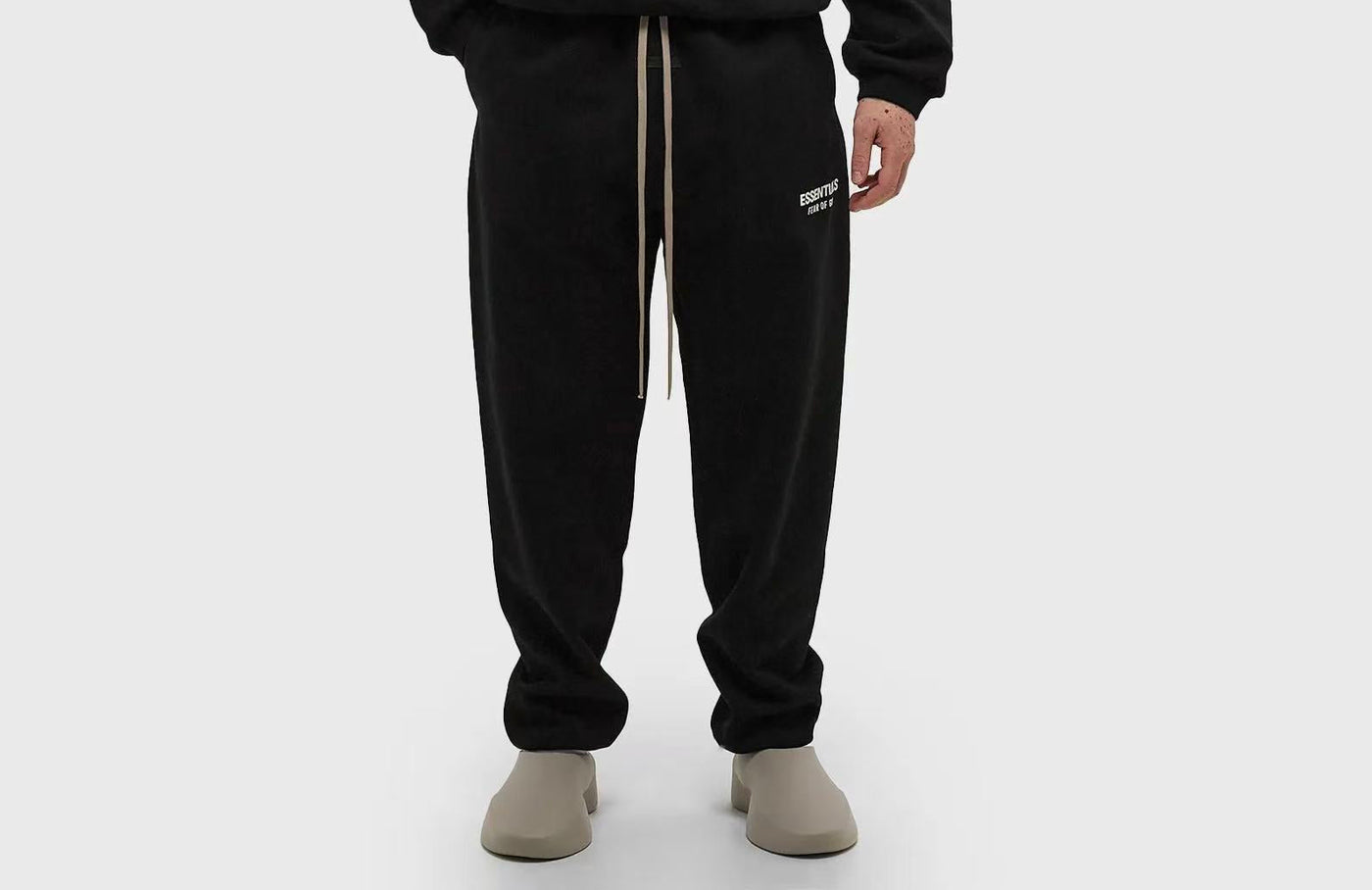 Fear Of God Essentials Sweatpants Fleece Black White 24FW
